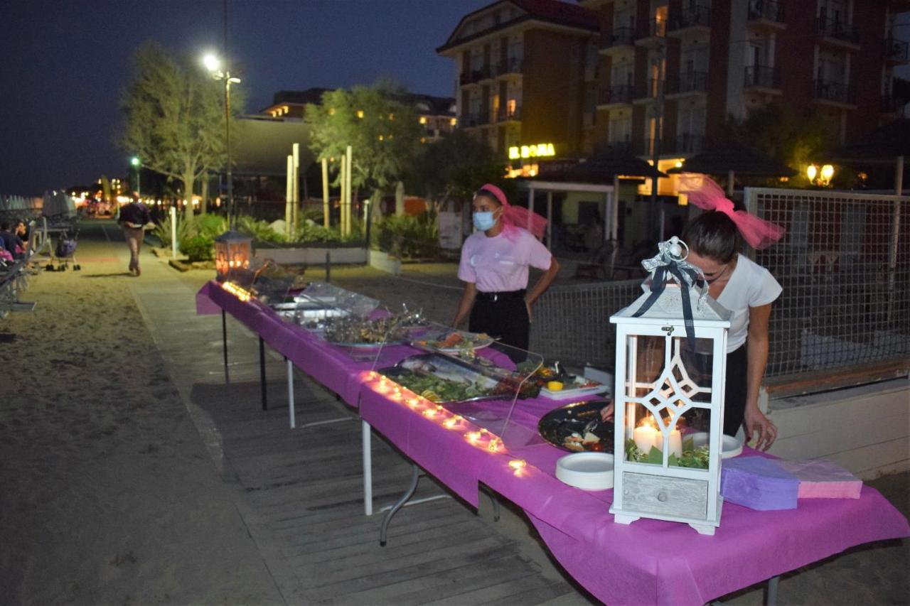Hotel Adria Bellaria-Igea Marina Exteriör bild