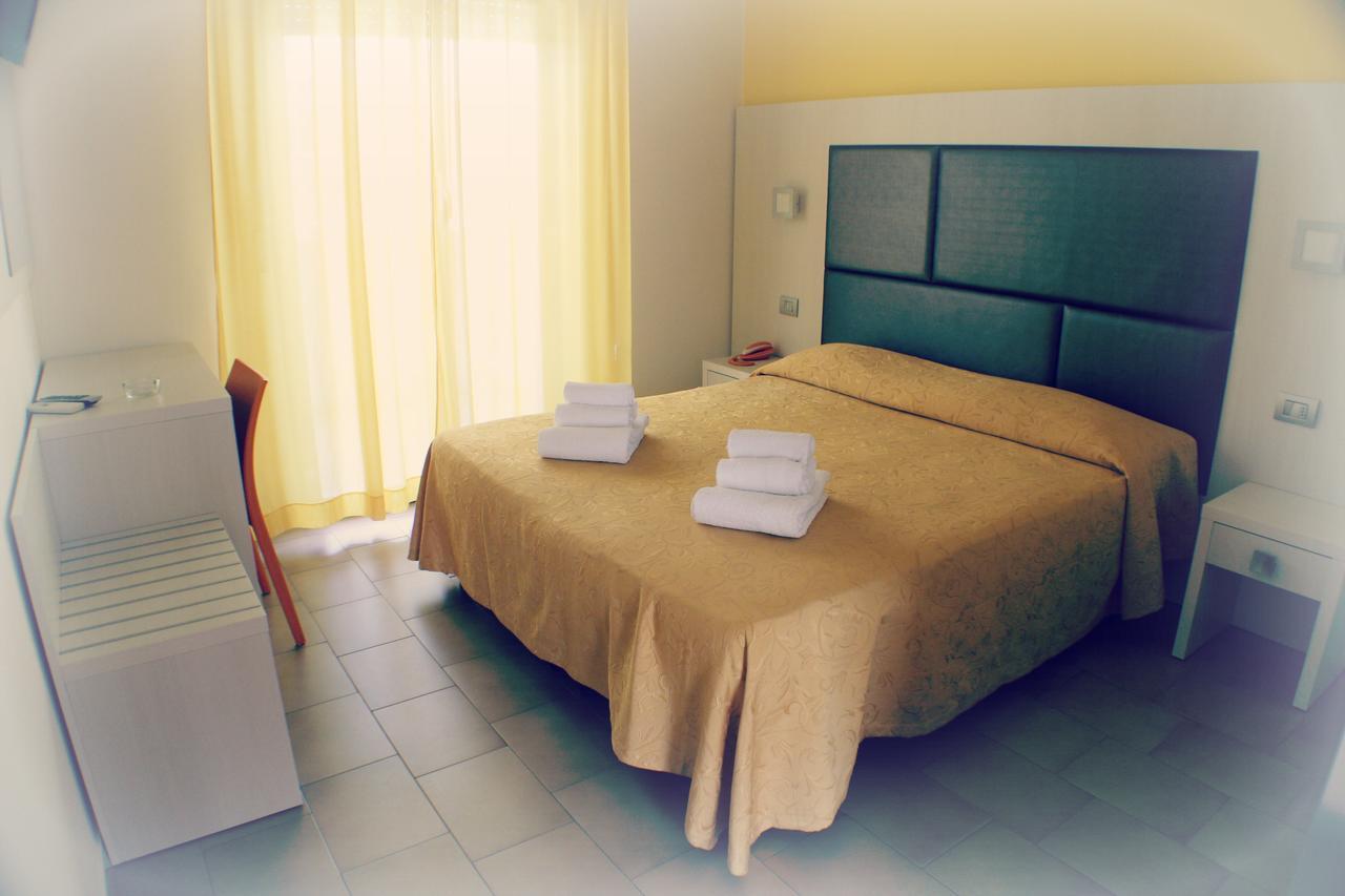 Hotel Adria Bellaria-Igea Marina Rum bild