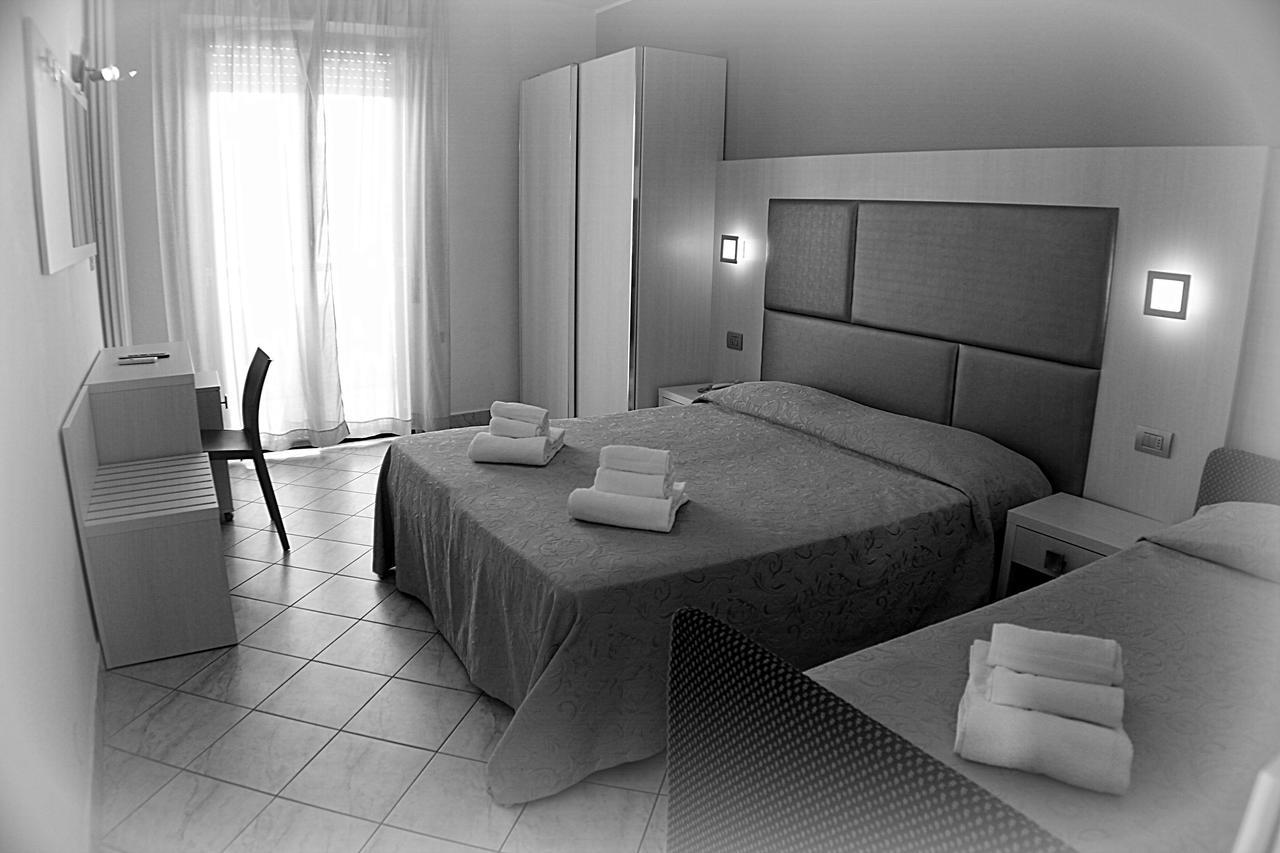Hotel Adria Bellaria-Igea Marina Rum bild